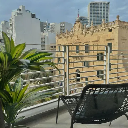 Garden View In Centre Of St Julians Апартаменты *